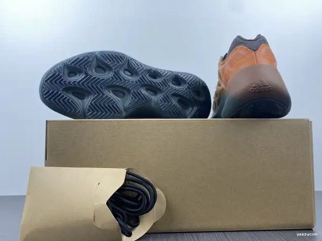 GY4109 Adidas Boost Yeezy V3 Copfade 700 0607
